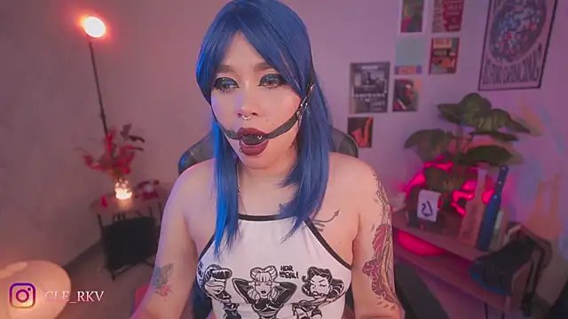 violette clerk1  online show from 17, 4, 2026