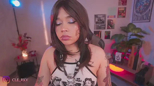 violette clerk1  online show from 28, 3, 2026