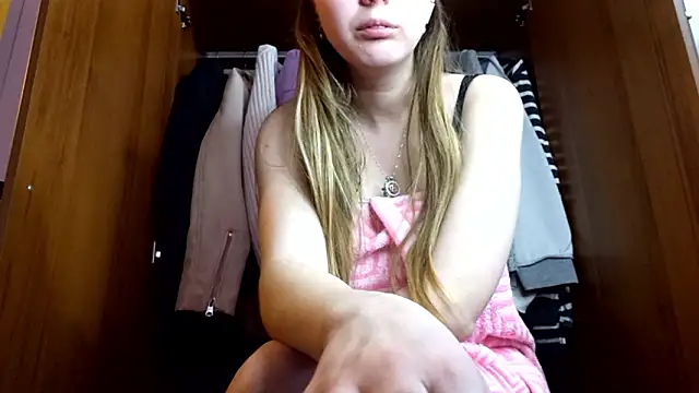 VictoriaDeese online show from 11, 3, 2026