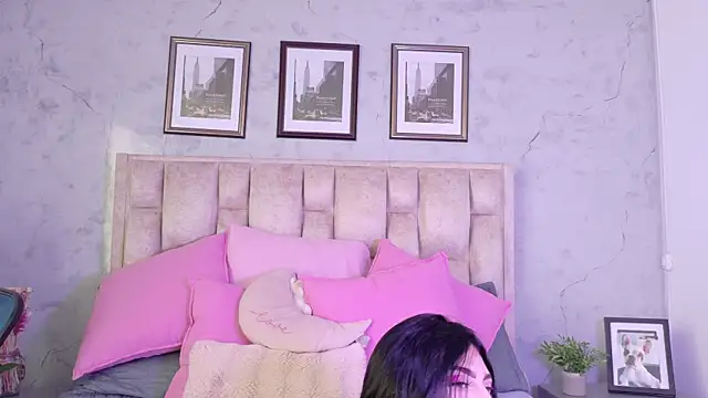 Snapshot of IsabellaRossi chatting on 4, 5, 2026 IsabellaRossi online show from 4, 5, 2026