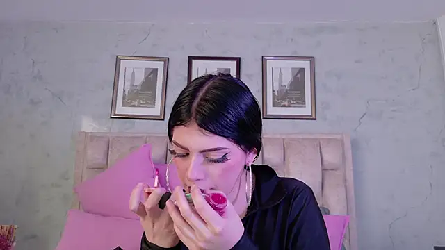 Snapshot of IsabellaRossi chatting on 23, 4, 2026 IsabellaRossi online show from 23, 4, 2026