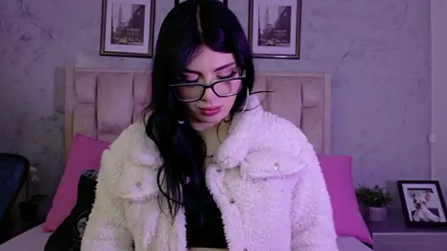 Snapshot of IsabellaRossi chatting on 14, 4, 2026 IsabellaRossi online show from 14, 4, 2026