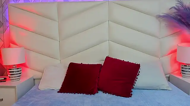 Bella  Peach online show from 25, 3, 2026