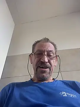 Costy601 online show from 8, 4, 2026