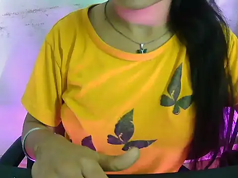 Snapshot of Hotsurbhi chatting on 11, 3, 2026 Hotsurbhi online show from 11, 3, 2026
