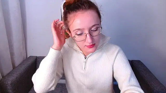 Snapshot of miay_here_ chatting on 27, 5, 2026 miay here online show from 27, 5, 2026