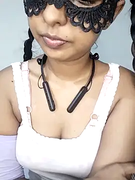 Snapshot of ASHANYA_JAYASOORIYA chatting on 13, 5, 2026 ASHANYA JAYASOORIYA online show from 13, 5, 2026