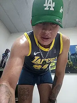 Valentino dominusSex online show from 11, 3, 2026