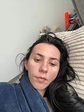 Oliviyalove  online show from 1, 6, 2026