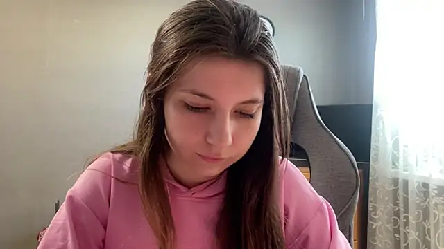 Snapshot of LunnaBliss chatting on 15, 5, 2026 LunnaBliss online show from 15, 5, 2026
