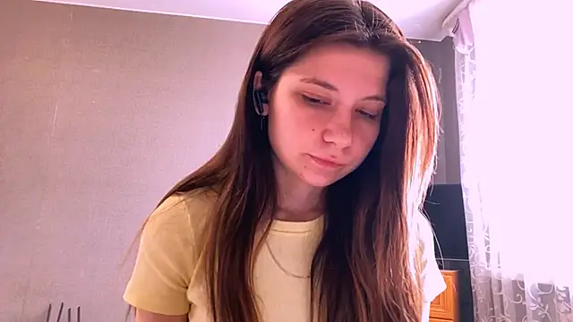 LunnaBliss online show from 18, 4, 2026