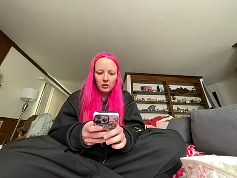 Snapshot of pinkhairfun16 chatting on 18, 3, 2026 pinkhairfun16 online show from 18, 3, 2026