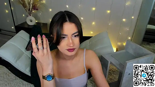 Adele Lanea online show from 20, 4, 2026