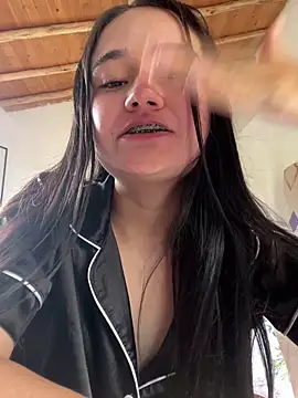 Sofia-squir online show from 5, 6, 2026
