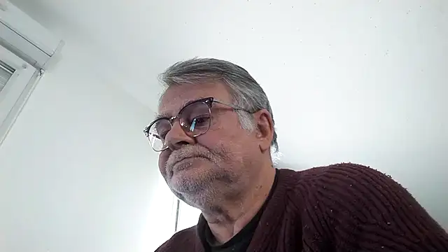 Vieux pervert online show from 1, 3, 2026