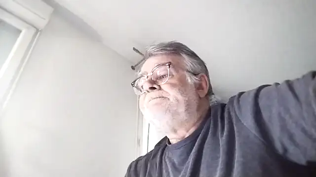 Vieux pervert online show from 5, 3, 2026