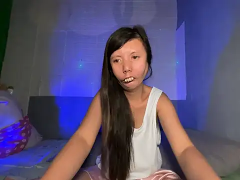 lady moon09 online show from 14, 4, 2026