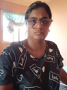 Snapshot of indianstrawberrylips4u chatting on 23, 7, 2026 indianstrawberrylips4u online show from 23, 7, 2026