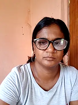 indianstrawberrylips4u online show from 1, 3, 2026