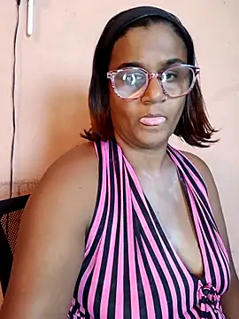 indianstrawberrylips4u online show from 29, 4, 2026