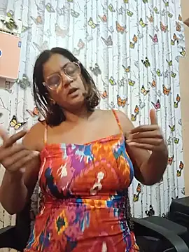 Snapshot of indianstrawberrylips4u chatting on 14, 6, 2026 indianstrawberrylips4u online show from 14, 6, 2026