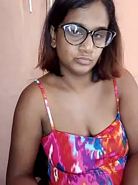 indianstrawberrylips4u online show from 14, 4, 2026