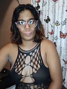 Snapshot of indianstrawberrylips4u chatting on 25, 5, 2026 indianstrawberrylips4u online show from 25, 5, 2026