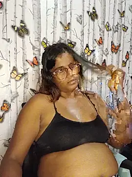 Snapshot of indianstrawberrylips4u chatting on 12, 6, 2026 indianstrawberrylips4u online show from 12, 6, 2026