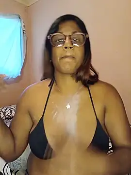 Snapshot of indianstrawberrylips4u chatting on 11, 6, 2026 indianstrawberrylips4u online show from 11, 6, 2026