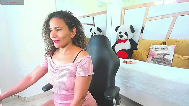 Snapshot of gabby_foox chatting on 6, 5, 2026 gabby foox online show from 6, 5, 2026