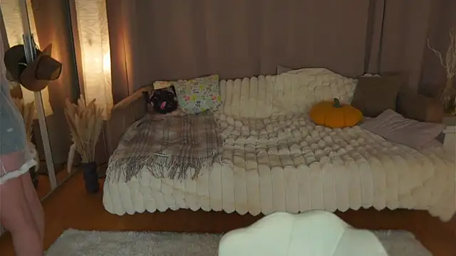 SherryBoone online show from 15, 4, 2026