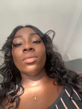 ZarahFerreira online show from 12, 4, 2026