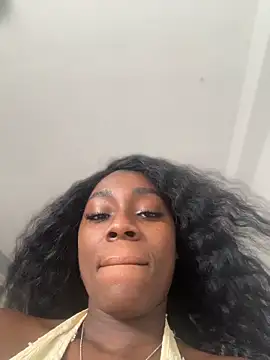ZarahFerreira online show from 10, 5, 2026