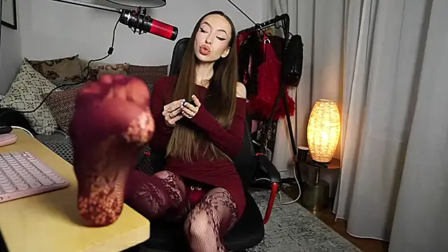 supreme dominatrix online show from 21, 11, 2025