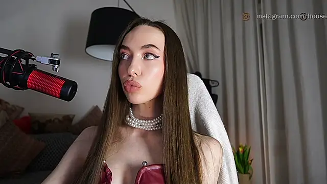 supreme dominatrix online show from 24, 4, 2026