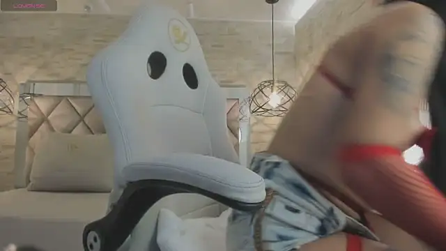 bella novoa online show from 10, 4, 2026