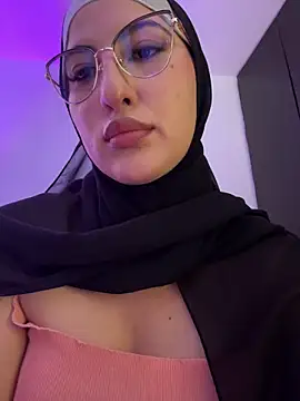 Darsha Khemu online show from 9, 6, 2026