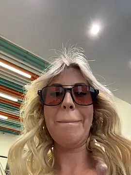 LisaMurr online show from 17, 7, 2026