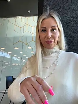 LisaMurr online show from 20, 4, 2026