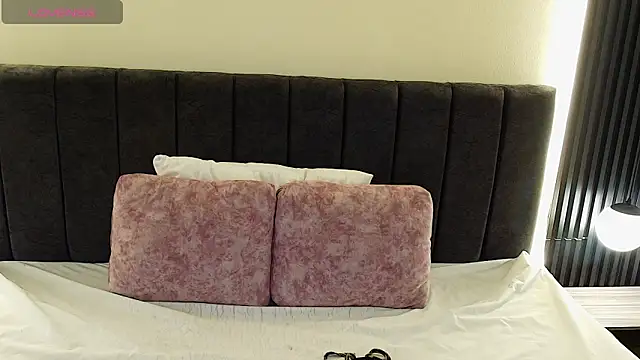 MoriahStorm online show from 15, 4, 2026