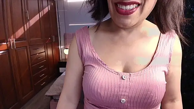 Snapshot of MoriahStorm chatting on 2, 6, 2026 MoriahStorm online show from 2, 6, 2026