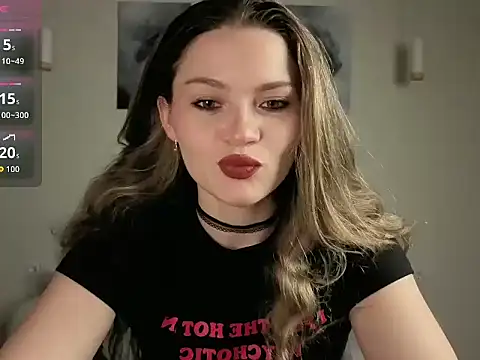 Snapshot of Avelinehowo_uwu chatting on 22, 7, 2026 Avelinehowo uwu online show from 22, 7, 2026