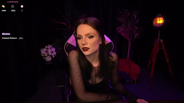 Snapshot of Wild_Alice_me chatting on 7, 6, 2026 Wild Alice me online show from 7, 6, 2026