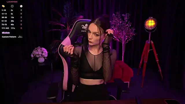 Snapshot of Wild_Alice_me chatting on 13, 5, 2026 Wild Alice me online show from 13, 5, 2026
