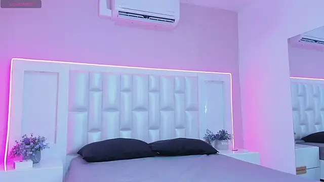 Liia Collins online show from 14, 4, 2026