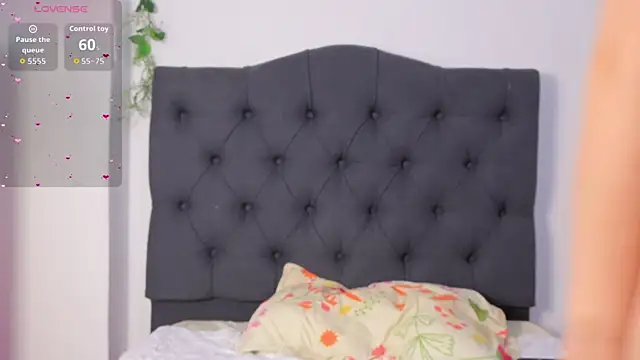 Snapshot of AmyKiss_ chatting on 10, 7, 2026 AmyKiss online show from 10, 7, 2026