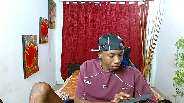 Snapshot of milo018 chatting on 3, 6, 2026 milo018 online show from 3, 6, 2026