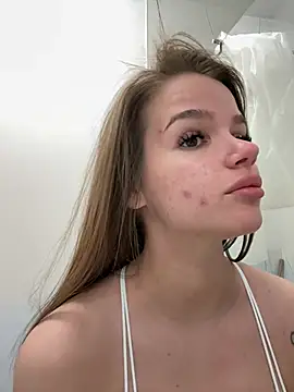 clarabarness15 online show from 4, 3, 2026