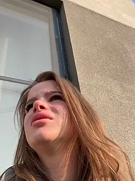 clarabarness15 online show from 5, 3, 2026