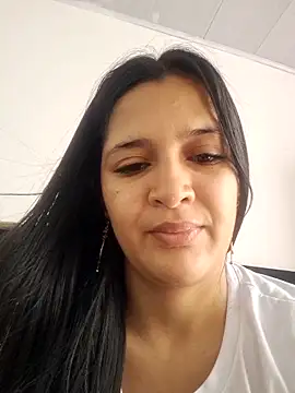Snapshot of Kendal_Lane chatting on 7, 5, 2026 Kendal Lane online show from 7, 5, 2026